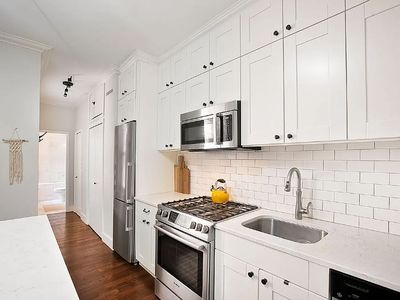 314 W 94th St APT 5E