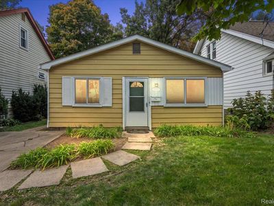 215 Edgewood Pl