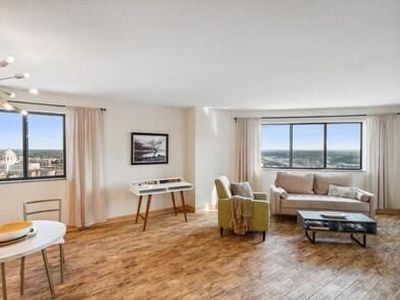 78 10th St E Unit 3309