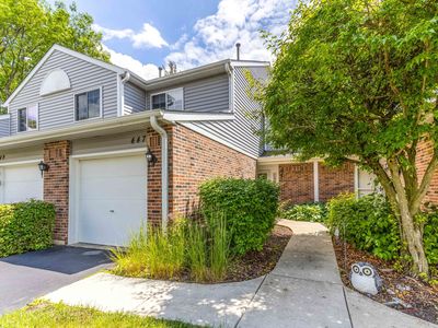 447 Canterbury Dr #12E