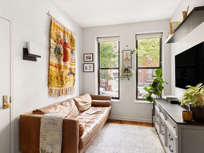 726 Sackett St APT 1L