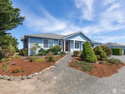 12 Tulip Lane