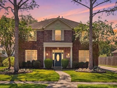 13526 Robin Hill Ct