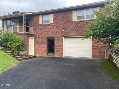3204 Marbleton Rd
