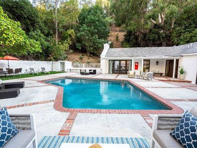 3183 N Laurel Canyon Blvd