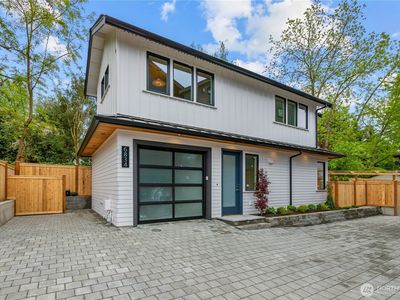 6834 47th Avenue NE