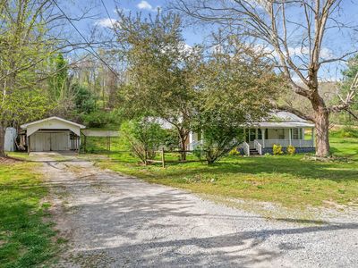 35 Bud Parker Ln