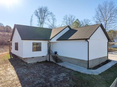 1310 Woodland Cove Pl NE