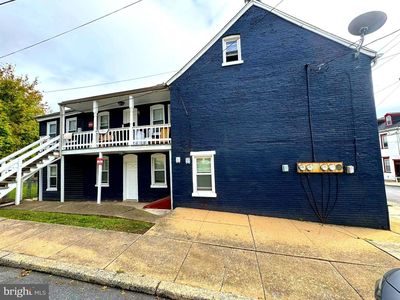 113 Old Dorwart St
