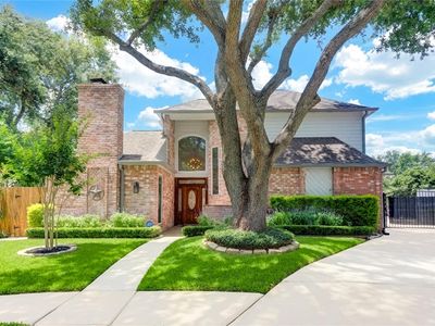 2114 Ashgrove Dr