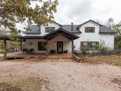 330 N Henney Rd