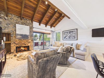 1573 Snow Creek Condo Dr