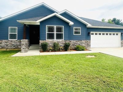 930 Brookside Dr
