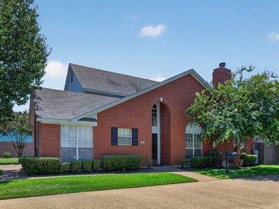 544 Honeygold Dr