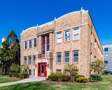 4415 Chowen Ave S APT 201