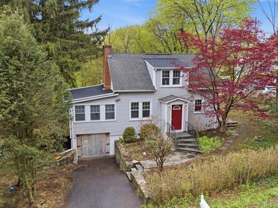 49 Longfellow Drive