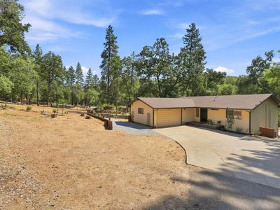 2777 Stone Ln