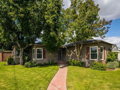 107 E Normal Ave