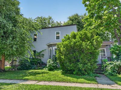 903 E 2nd Ave
