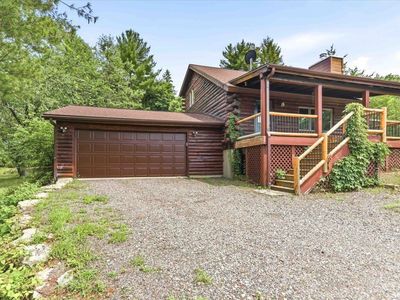 W9988 River Oaks Rd