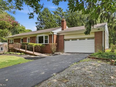122 E Deer Park Dr