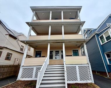 33-35 Sewall St