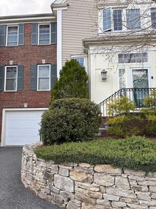 19 Imperial Ct Unit 19