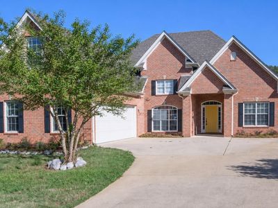 593 Forest Lakes Dr