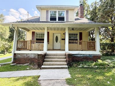 1431 E Vine St