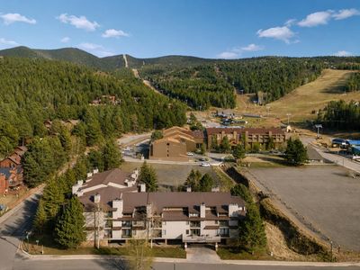 39 Vail Ave #104