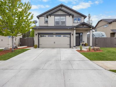 20613 SE Meadowsweet Dr