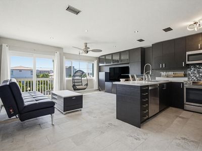 485 Gulf Shore Dr Unit 302