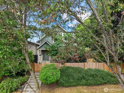 734 N 75th Street