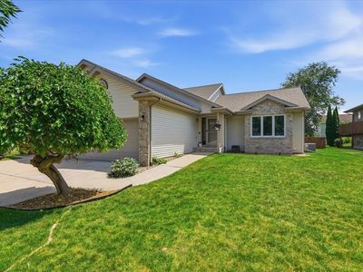 3273 Bookham Dr