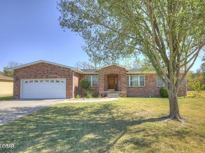 4216 University Cir