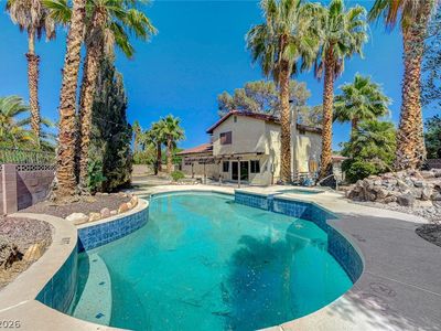 5872 Buhl Ct