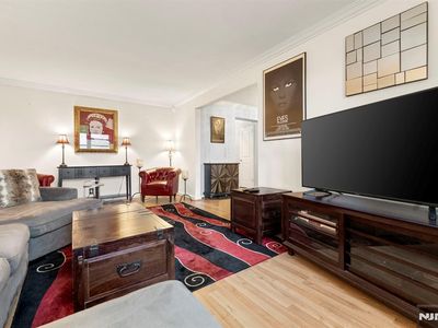 8450 Boulevard E E #1H