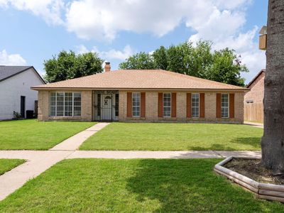 6839 Silver Star Dr