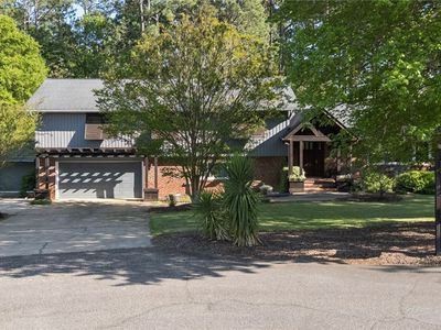 110 Mystic Cove Ln