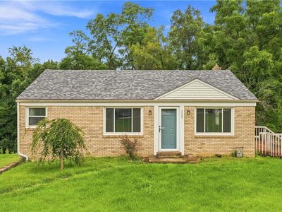225 Coral Dr