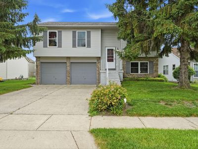 1089 Esther Dr