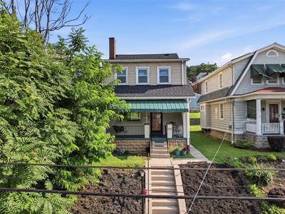 688 Orchard Ave