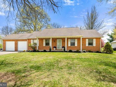 76 Sarah Dr