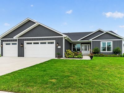 6773 Redbud Ln