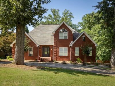 251 Hazelwood Ln