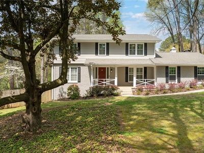 2492 Sherbrooke Dr NE