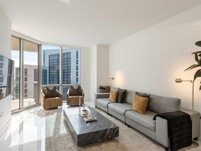 851 NE 1st Ave Unit 4405