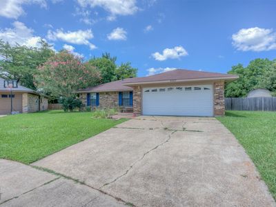 5607 James Scott Cir