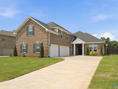 17050 Stonegate Dr