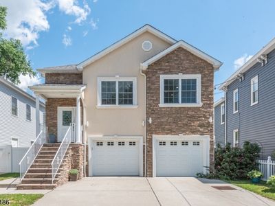 102 E Emerson Ave